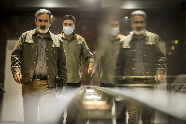 بازیگر «منصور» شخص بانفوذ «موج اول» است/ چالش سخت کرونا در
سریال