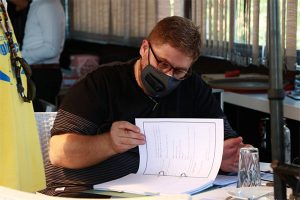 قهرمان «بی‌نشان» عافیت‌طلبی ندارد/ حرف‌هایی که در جامعه
کمرنگ شد
