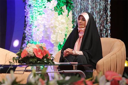 هم جُنگ است و هم مطالبه‌گر