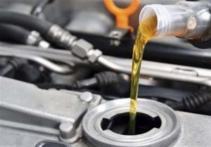 بازار روغن موتور در کش و قوس مدیریت قیمت‌ها/ چرا عرضه کم
شد؟