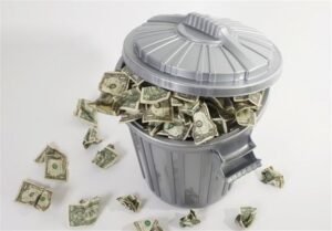 ارزش دلار آمریکا تا 15 درصد کاهش می‌یابد