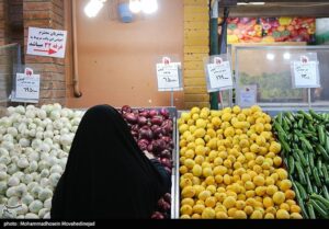 اعلام قیمت انواع محصولات فرنگی در میادین میوه و
تره‌بار