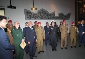 بازدید رئیس دانشگاه عالی دفاع ملی عمان از باغ موزه
دفاع‌مقدس