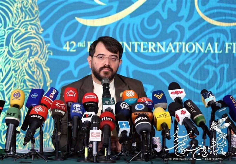 برگزاری نشست خبری چهل‌ودومین جشنواره فیلم فجر/ برای اولین بار در اکران فیلم‌های جشنواره از سامانه شناسا استفاده کردیم