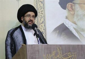 جلسات تفسیر توسط صد مفسر در ۱۰۰ بقاع متبرک برقرار است
