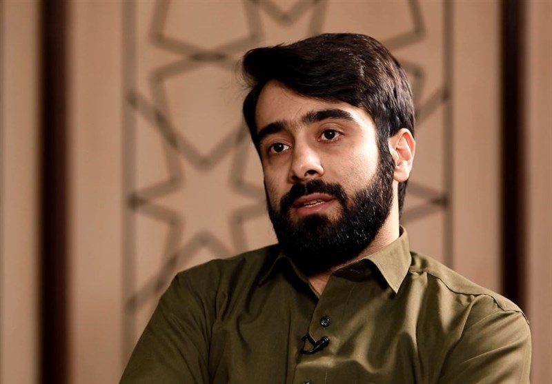 «جمعیت و زن اجتماعی جدید»-۱| تکلو: زن در جهان امروز «غریب» و
«بی‌جهان» است/ زن اکسسوری جامعه نیست