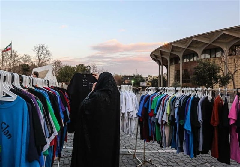 دستفروشان "پارک دانشجو" را ترک
کردند