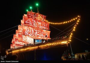 فیلمی از کشتی بزرگ «سفینه النجاه حسینی(ع)» در میدان
آزادی