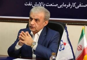 قیمت خوراک پالایشگاه‌ها تا دی‌ اصلاح می‌شود