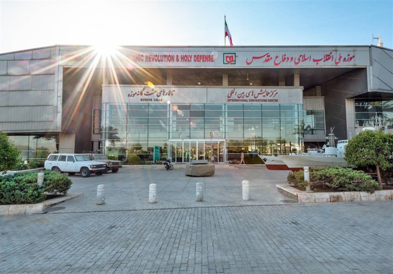 موزه ملی انقلاب اسلامی و دفاع مقدس، شگفتی‌ساز برای پروفسور
دیوید میلر