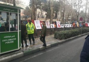 نمایشگاه تجسمی جنایات اسراییل در برابر دفترسازمان ملل در تهران