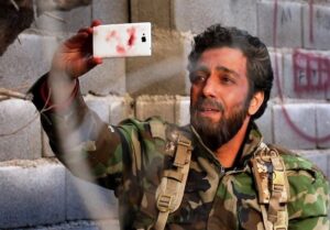 همزمان با بزرگداشت روز مدافع حرم؛ «روحینا» به شبکه نمایش
آمد