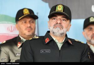 چرا پلیس خودروهای لوکس قاچاق را آتش نمی‌زند؟