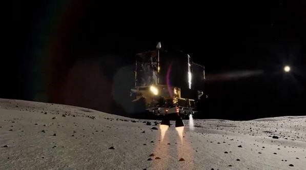 کاوشگر ژاپنی بعد از فرود روی ماه با مشکل برق مواجه شد!