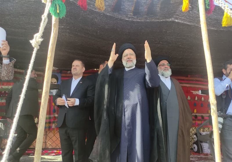 220 هزار پنل خورشیدی و 380 خانه بهداشت سیار در اختیار عشایر
قرار می‌گیرد